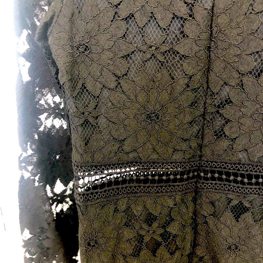 PrettyLittleThing Black Midi